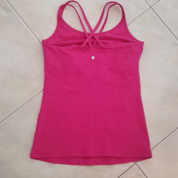 Workout tank - Picture 2 of 3